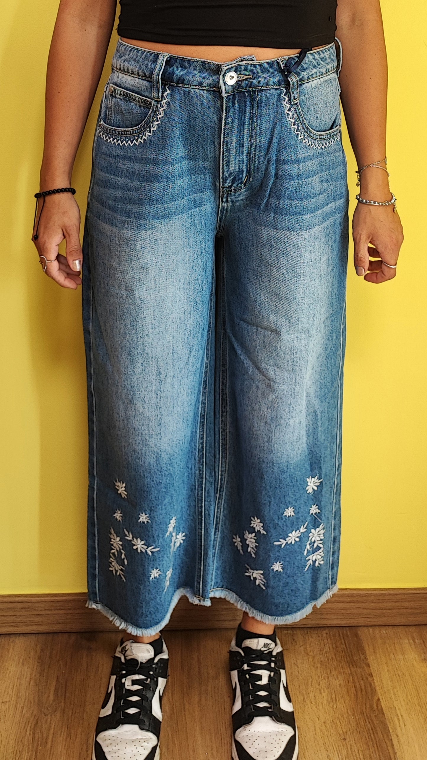 Jeans ricami