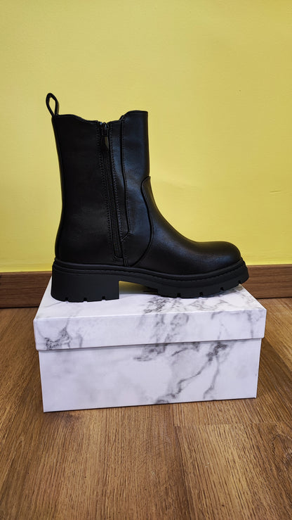 Stivaletti modello boots