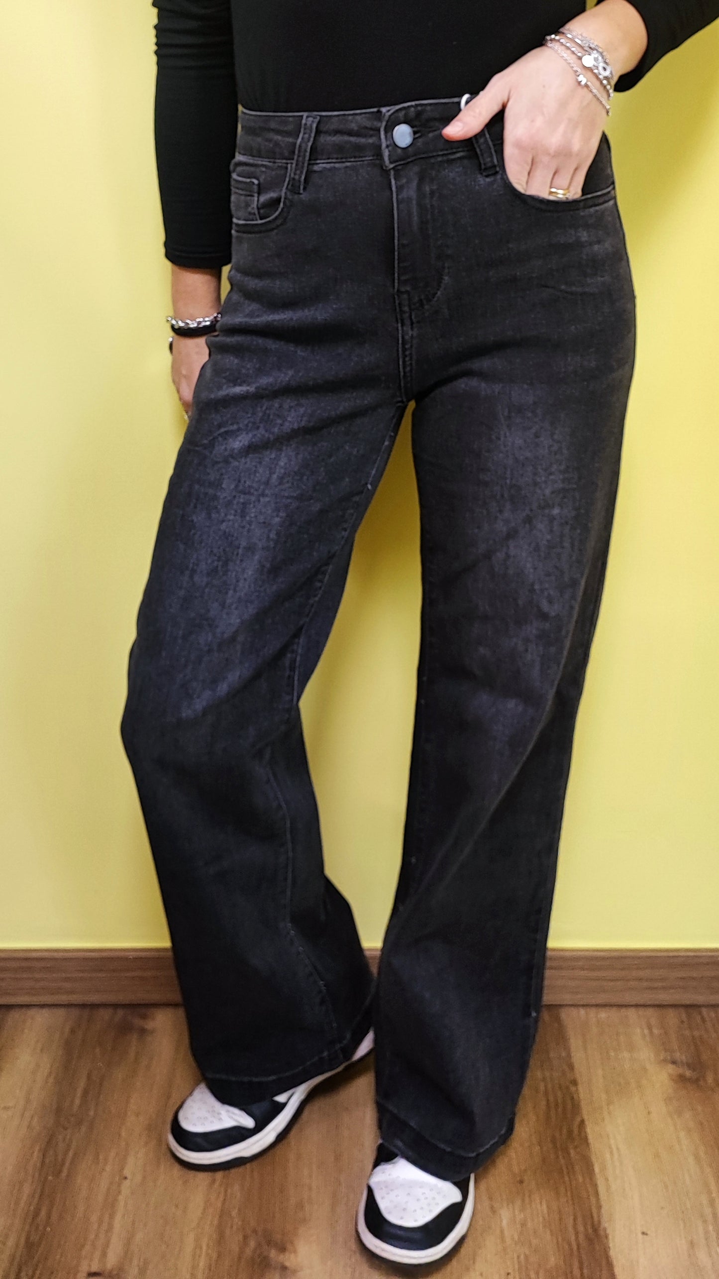 Jeans palazzo nero slavato