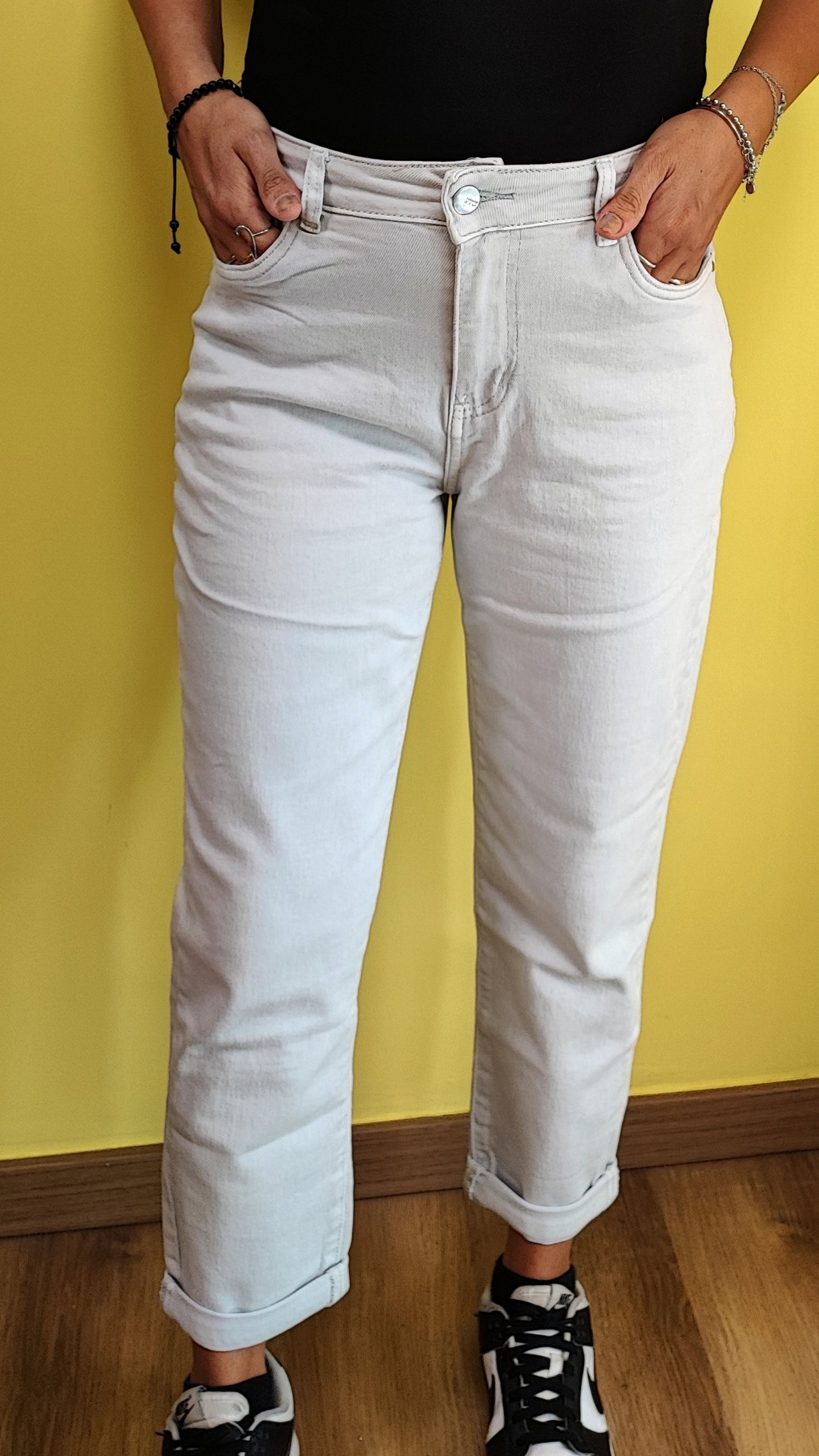 Jeans mom fit grigio ghiaccio